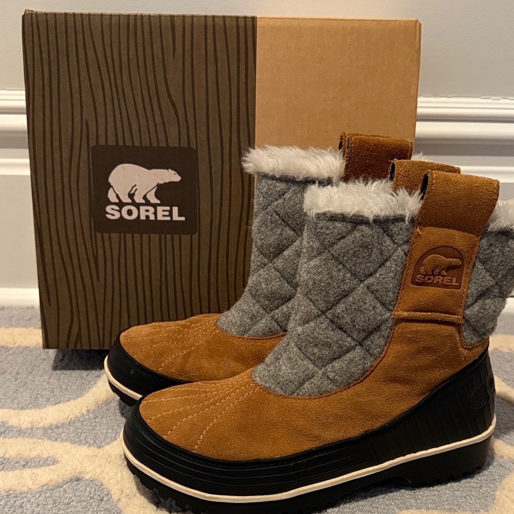 Sorel Tan and Gray Quilted Winter Boots
